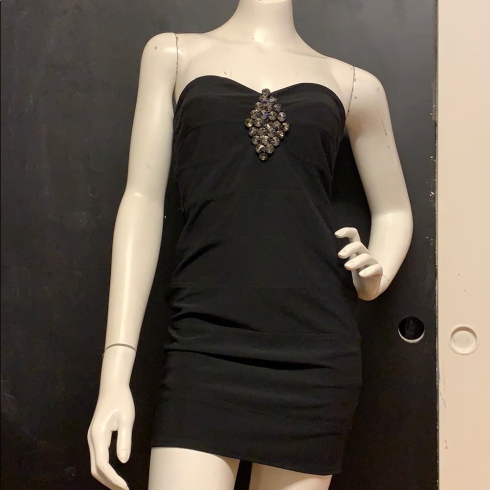 Forever 21 Strapless Black Cocktail Dress